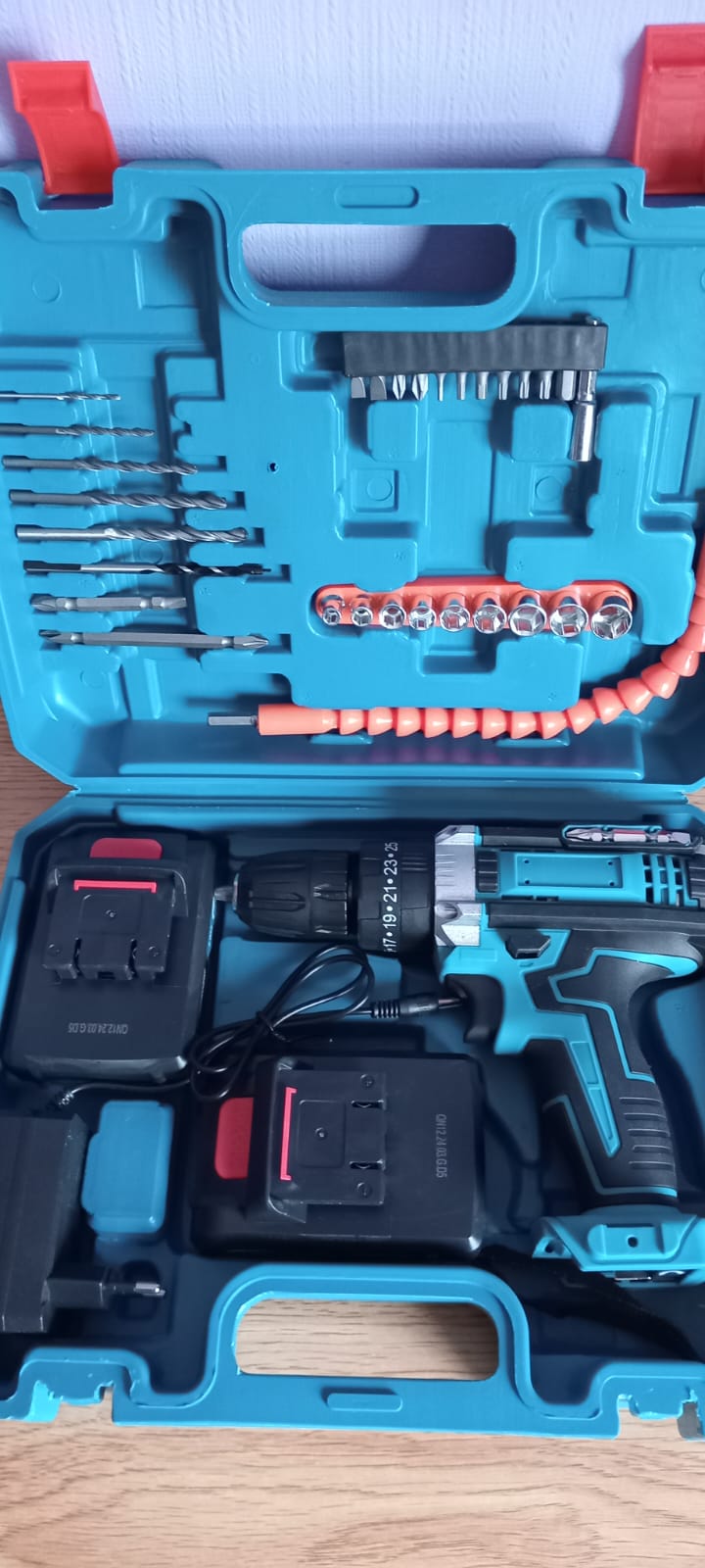 TALADRO INALAMBRICO LITHIUN-ION